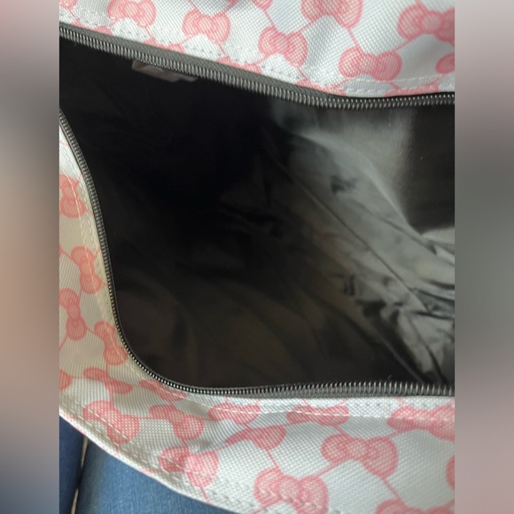 Hello Kitty Messanger Bag - Picture 3 of 3